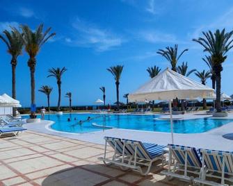 Al Jazira Beach - Mezraia - Piscina