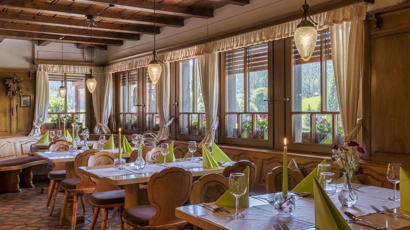 Landhotel Gasthof Jostalstüble