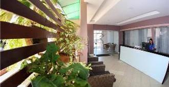 Ameris Beira Mar Hotel - Aracaju - Front desk