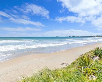 The Nushak - Port Fairy - Playa