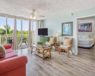 The Samana Cay - Sunrise Suites - 키웨스트 - 거실