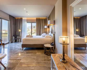 Elysian Luxury Hotel & Spa - Kalamata - Bedroom