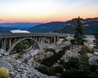 Flurry by Avantstay Tahoe Donner Home w/ Access to Northstar Resort Community - Truckee - Θέα στην ύπαιθρο