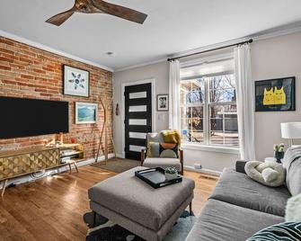 Bannock St - Denver - Denver - Living room