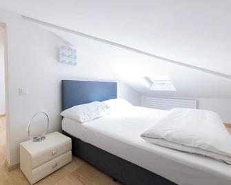 San Carlo Apartments - Lugano - Habitación
