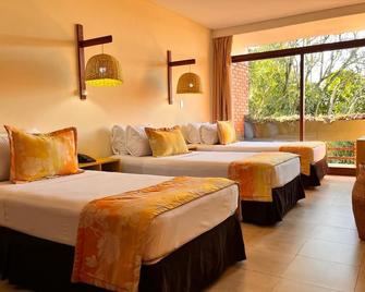 Hotel Raices Esturion - פוארטו איגואזו - חדר שינה