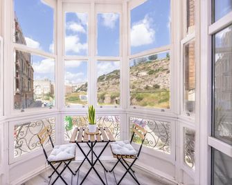 Apartamentos Turísticos Gran Vía by CartagenaSpain - Cartagena - Balkon
