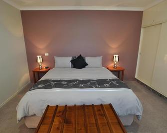 Milawa Muscat Retreat B&B - Wangaratta - Bedroom