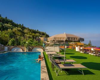 Hotel Il Girasole - Anacapri - Pool