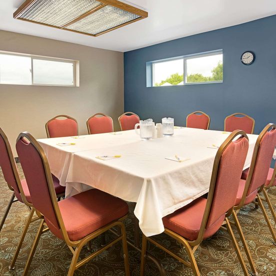 Days Inn by Wyndham Eagan Minnesota Near Mall of America image 1