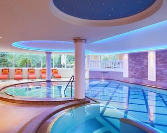 Zillergrundrock Luxury Mountain Resort - Mayrhofen - Pool