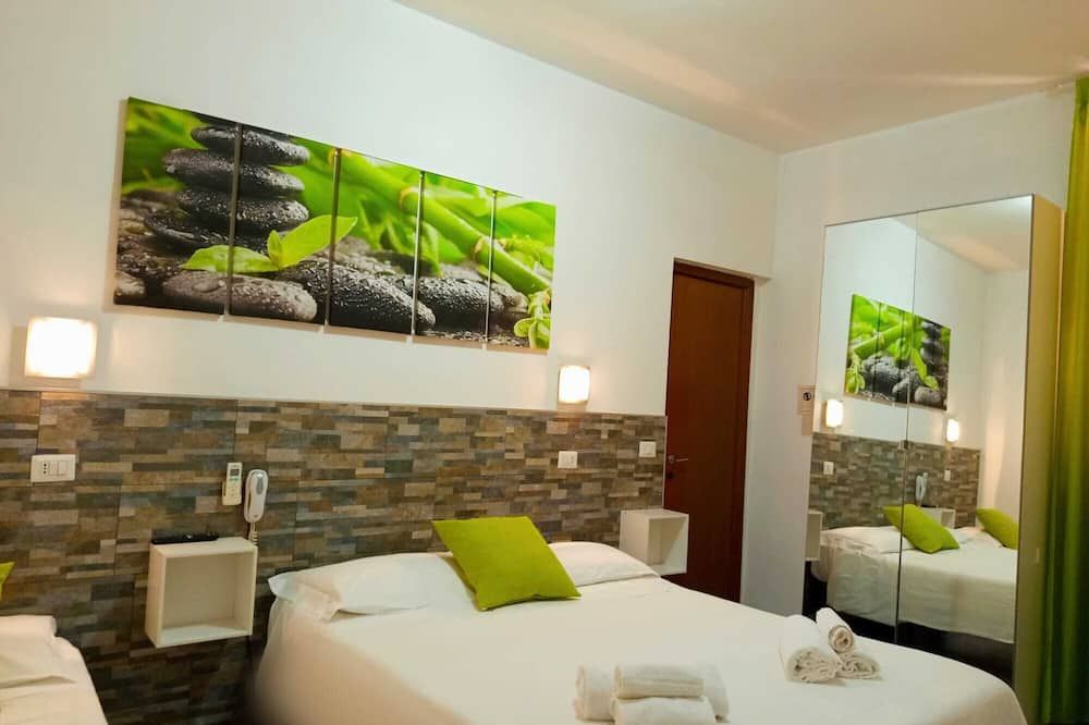 Hotel Birillo - לה ספציה - חדר שינה