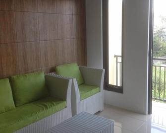 Villa Puncak Garuda - Malang - Living room