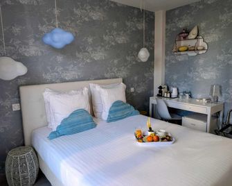 Hôtel Mademoiselle - Antibes