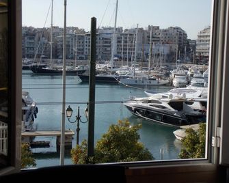Pasalimani Long Beach - Le Pirée - Balcon