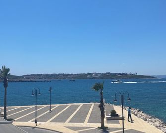 Pasifik Hotel - Τσεσμέ