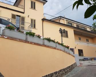 Villa S.Antonio - Ascea - Edificio