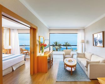 Constantinou Bros Asimina Suites Hotel - Pafos