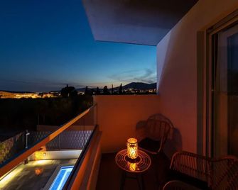 Luxury villa with heated pool - Kastela - Balcón