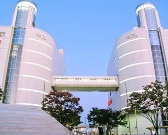 HOTEL HOUSEN - Soka - Building