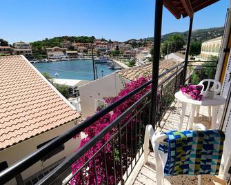 Antigone Apartments - Kassiopi - Balkon