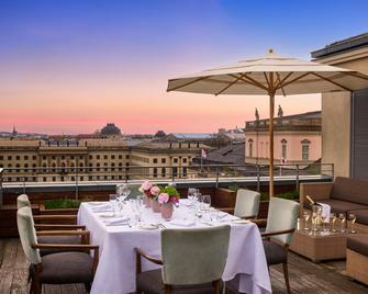 Rocco Forte Hotel De Rome - Berlin - Balcony