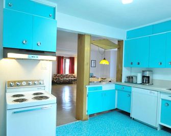 La Maison Gagnon - Saguenay - Kitchen