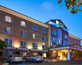 Holiday Inn Express & Suites San Diego-Sorrento Valley - San Diego - Building