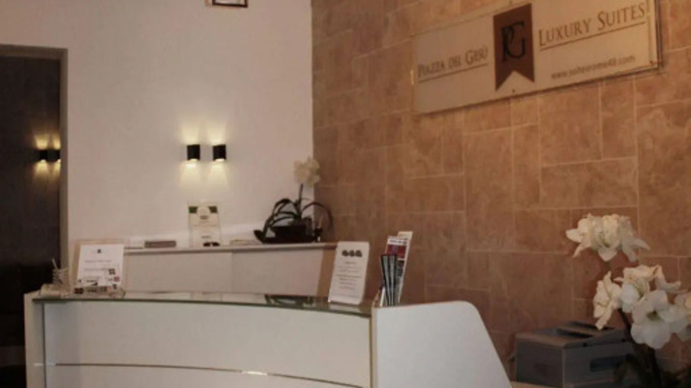 Piazza Del Gesù Luxury Suites