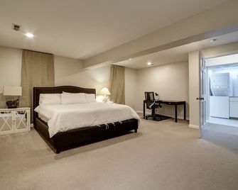 Abby's Mountain View 3 Bedroom 2 Bathrooms Roomy Cottage - Wasilla - Bedroom