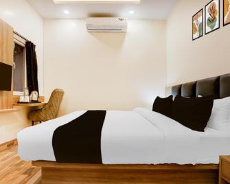 Super Townhouse Oak Aiims Walmi Govindpur - Patna - Bedroom