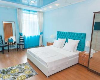 Hotel Business Tourist - Barnaul - Bedroom