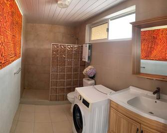Tepuru Lodge Fakarava. - Fakarava - Bathroom