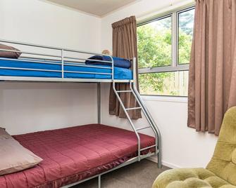 Waitangi Beach House - Paihia - Bedroom