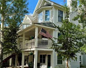 China Clipper Inn - Bed And Breakfast - Adults Only - Ouray - Rakennus