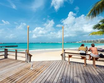 ベイカーズ スイーツ - シンプソン・ベイ - ビーチ