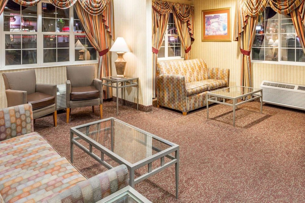 Royal Inn Midvale thumbnail 2