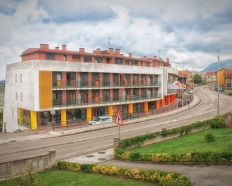 Apartamentos Bahía de Boó - El Astillero - Edificio