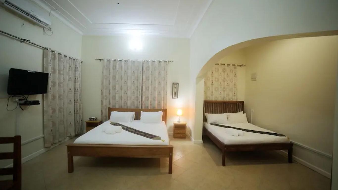 Entebbe Palm Hotel