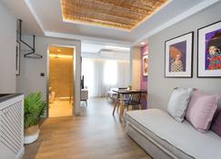 Artree Suites - Heraklion - Wohnzimmer