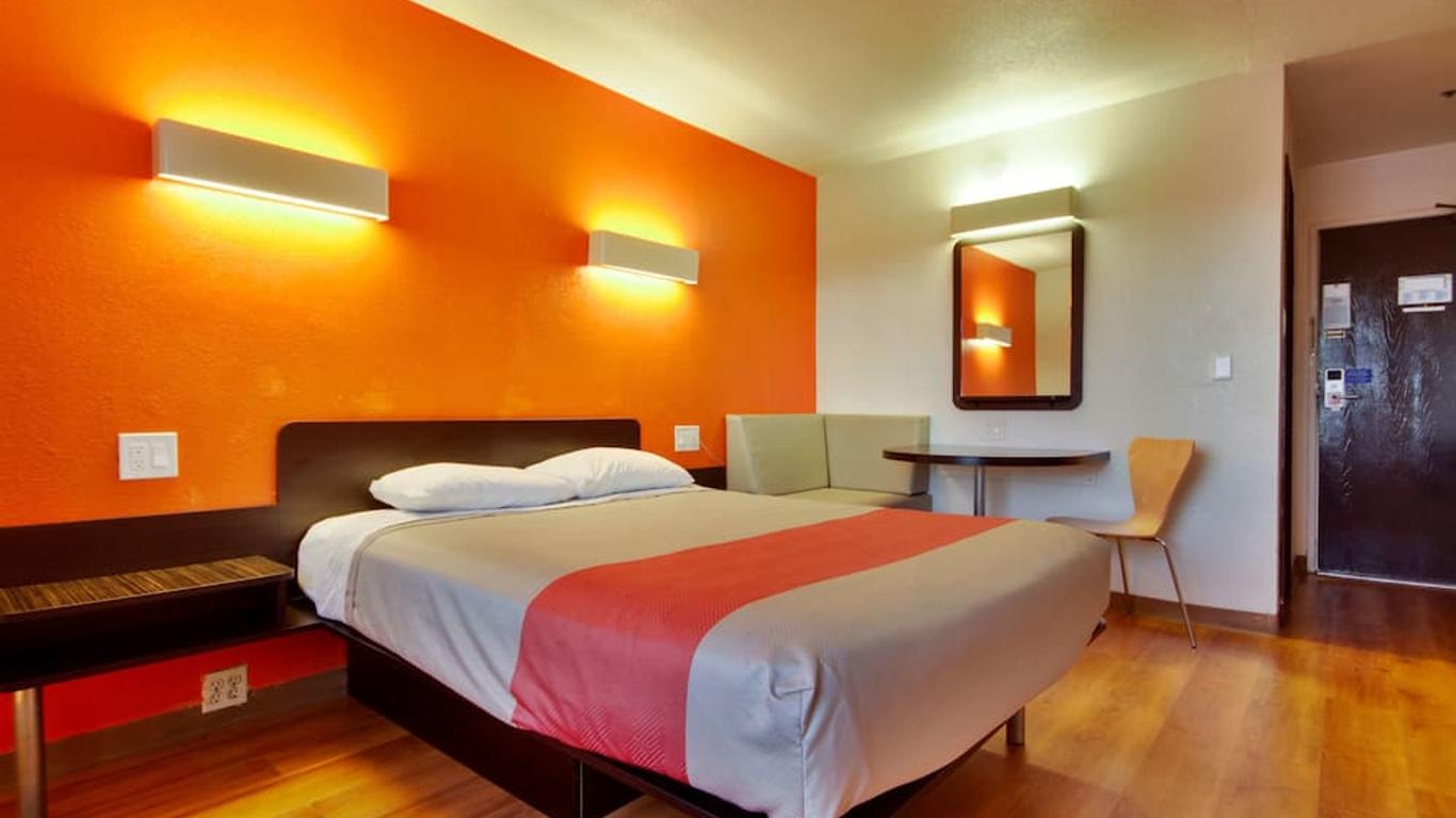 Motel 6 Dallas-Fair Park