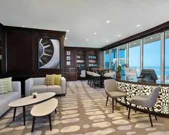 Le Méridien Mina Seyahi Beach Resort & Waterpark - Dubai - Lounge