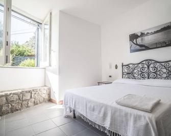 Villa Melograno, 3 bedroom apt. near the sea in the Amalfi coast - Pomigliano d'Arco - Habitación