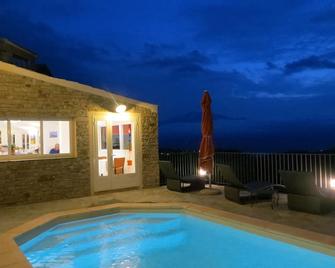 Casa di Lucia - Mazzola - Piscina
