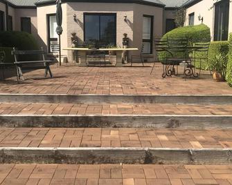 Greengate Bed And Breakfast - Robertson - Patio
