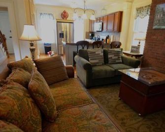 聯盟爾斯 B&B 酒店 - 沙拉托加斯普林斯 - 薩拉托加斯溫泉 - 客廳