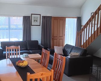 1 St James - Hanmer Springs - Dining room