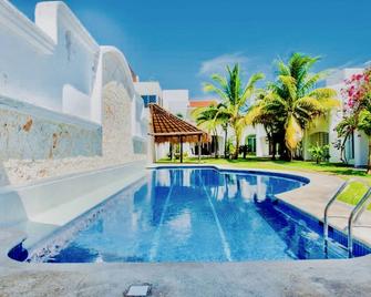 加勒比甜蜜生活酒店 - 卡曼海灘 - Playa del Carmen 卡曼海灣 - 游泳池
