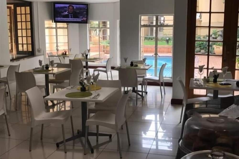Airport Inn And Suites thumbnail 2