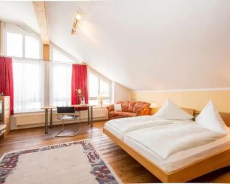 Hotel St. Martin - Marktoberdorf - Habitación